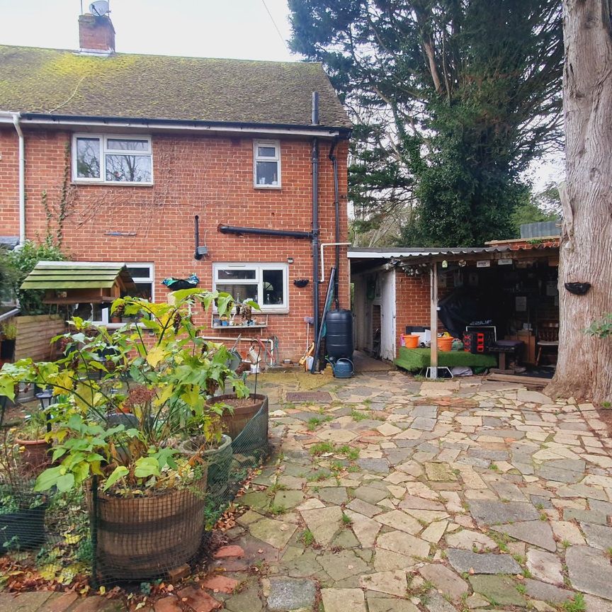 3 bedroom semi-detached house to rent - Photo 1