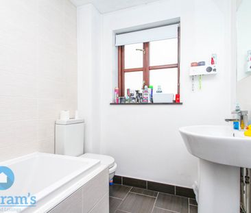 3 bed Semi-Detached House for Rent - Photo 1