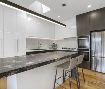 1/70 Ella Grove, Chelsea - Photo 2