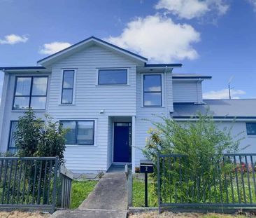 Spacious 4-Bedroom Family Home in Prime Massey Location – Available... - Photo 2