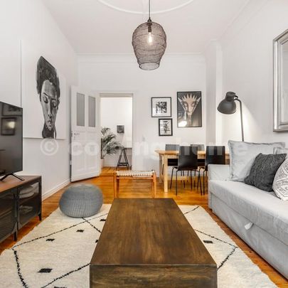 White & Black: A very special place - Photo 1