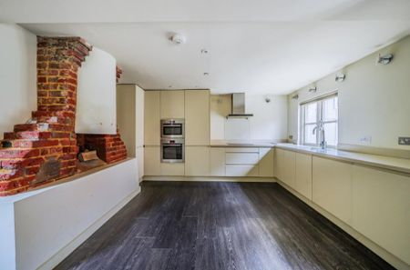 3 bedroom terraced house to rent - Photo 4