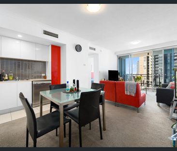 Luxurious Living in Southport Unit - Photo 1