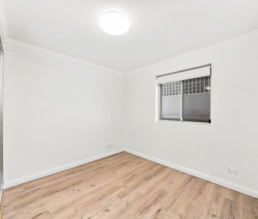 Modern 1 Bedroom Unit - Photo 2