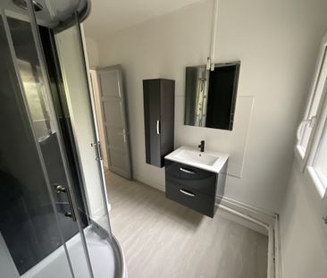 Location Appartement 1 pièce 31m² BOURGES 18000 - Photo 3