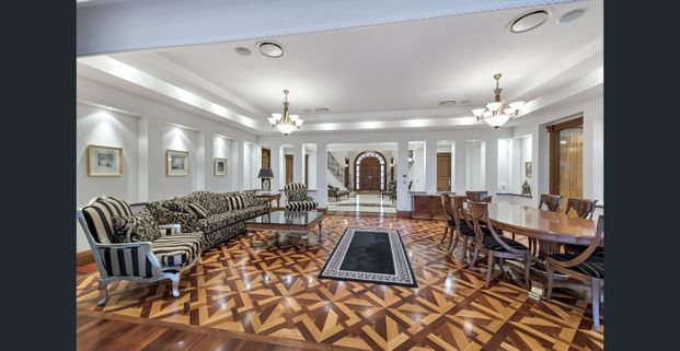 Luxury at its finest - Photo 1