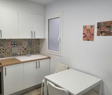 Carrer de Berga, Barcelona, Catalonia 08012 - Photo 5