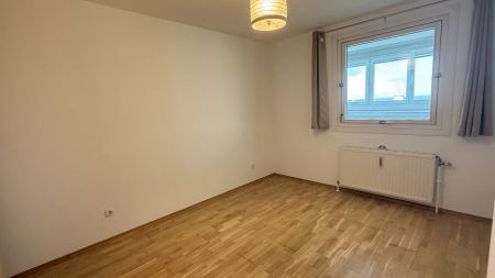 Teilmöblierte 3 Zimmer mit Klima und verglaster Loggia mit spektakulärem Weitblick & optionalem Garagenstellplatz - Photo 5