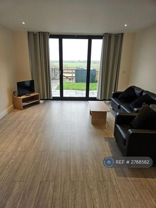 3 bedroom terraced house to rent - Photo 1