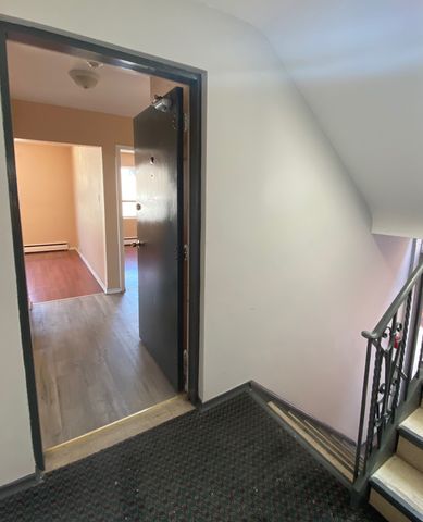 For Lease - 25A Milton Street Unit# #2, Toronto, Ontario - Photo 2