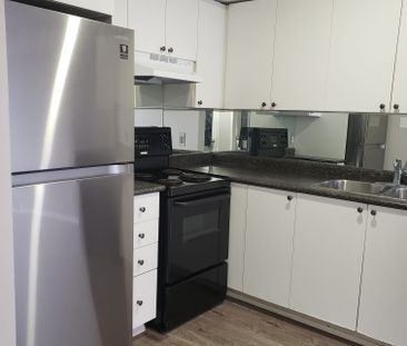 For Lease - 4975 Southhampton Drive Unit# 150, Mississauga, Ontario - Photo 4