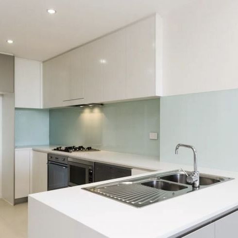 908A/8 Bourke Street, Mascot - Photo 1