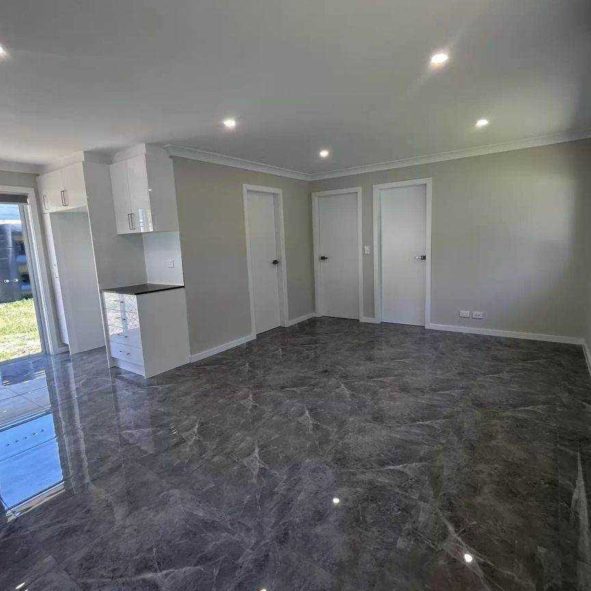 What a Gem - Photo 1