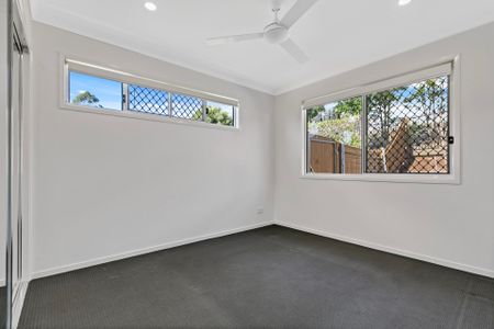 Modern 2-Bedroom Gem - Easy-Care Living in Woombye - Photo 2