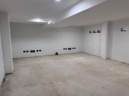 Stunning New 4BR Home in Mt Roskill - Photo 3