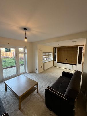 St. Marys Avenue North, Greater London, UB2 - Photo 1