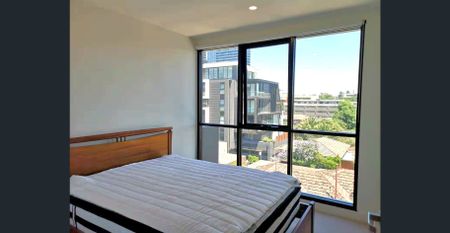Fully Furnished 2Bedroom 2Bathroom 1Car Park in the Heart of Box Hill - Photo 2