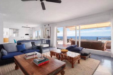 5 bedroom luxury Flat for rent in Cap Martinet, Spain - Photo 2