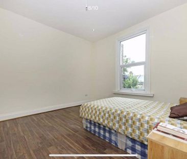 6 bedroom detached house to rent - Photo 3