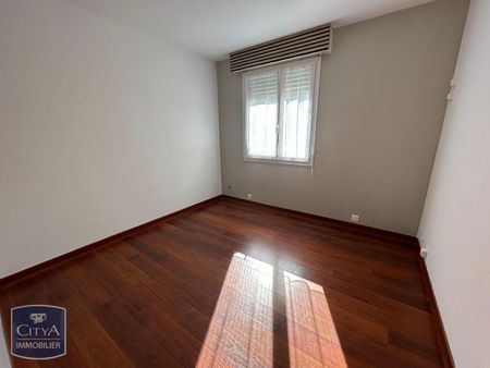 Location Appartement 4 pièces 77m² TRAPPES 78190 - Photo 4