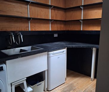 2 Bed Terraced House, Kemp Street, BN1 - Photo 2