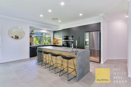 6 Strathford Court, Parkwood QLD 4214 - House For Rent | Domain - Photo 3