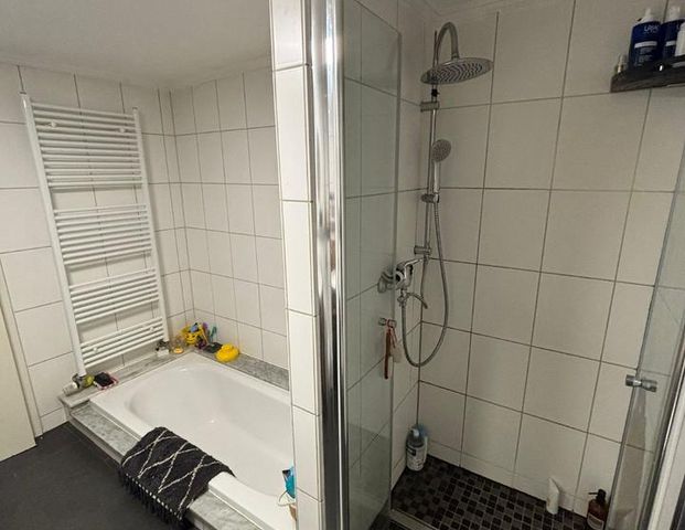 2-Zimmer Wohnung mit Einbauküche in Köln-Bickendorf - Foto 1