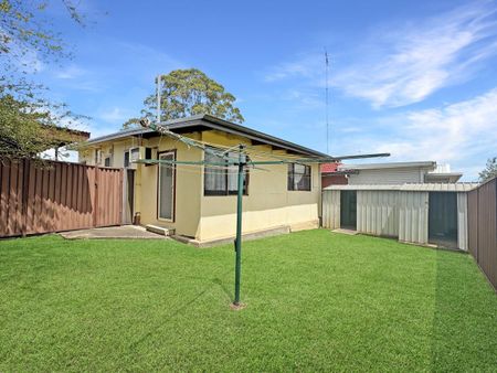 Convenient Location - Photo 4