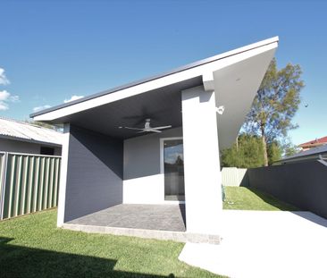 SHORT TRIP TO CARNES HILL SHOPPING CENTRE - Photo 2