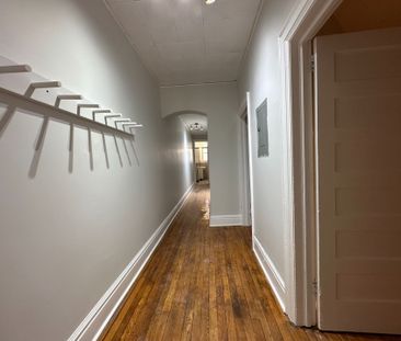 For Lease - 237 Dovercourt Road Unit# D, Toronto, Ontario - Photo 1