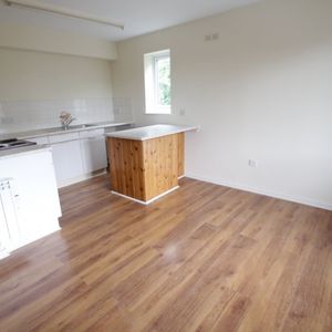 Melody Way, Longlevens, Gloucester, GL2 - Photo 2