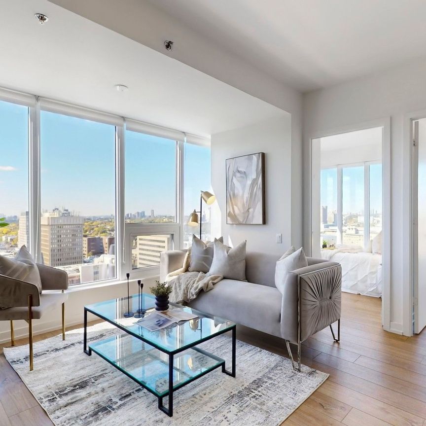 For Lease - 203 College Street Unit# 1704, Toronto, Ontario - Photo 1