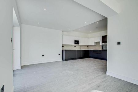 3 bedroom apartment to rent - Photo 4