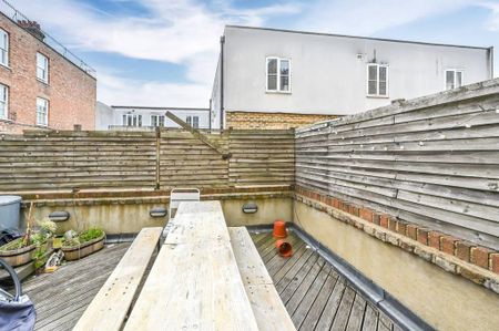 3 bedroom maisonette to rent - Photo 5