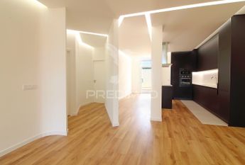 Apartamento T2+1 em Faro