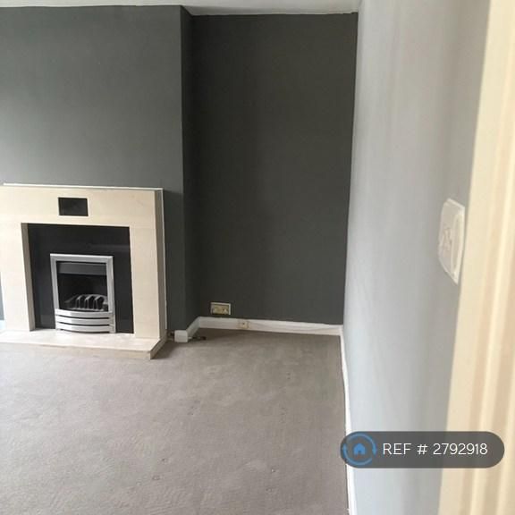 2 bedroom maisonette to rent - Photo 1