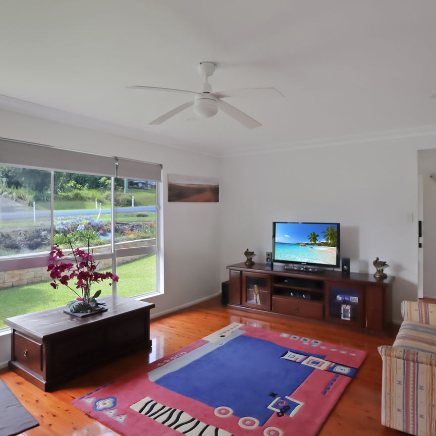 Central Coffs Harbour Home - Photo 1