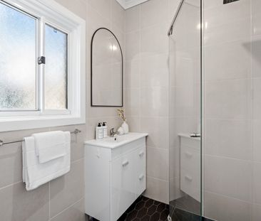 Discover Refined Elegance in this Stylishly Refurbished 3-Bedroom Home - Photo 3