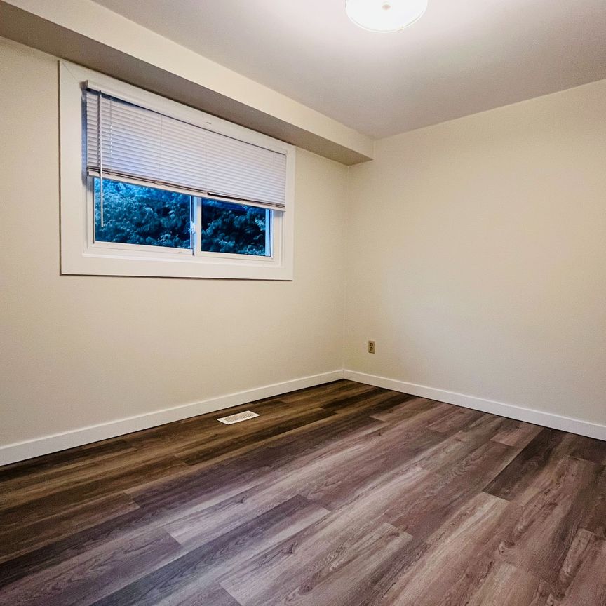 For Lease - 243 Appleby Line, Burlington, Ontario - Photo 1