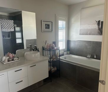 Heidelberg Heights - Photo 5