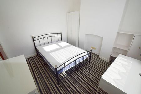 5 bedroom terraced house to rent - Photo 5
