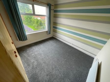 Torrington Avenue, Coventry - - Photo 4