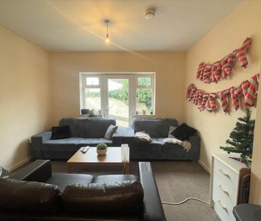 5 bedroom house to rent - Photo 1