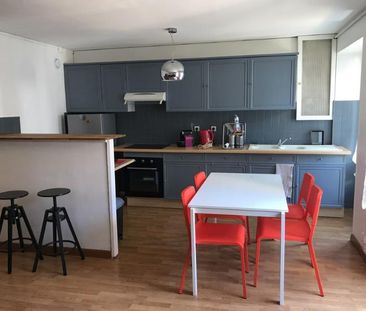 Location Appartement 3 pièces 67m² BORDEAUX 33000 - Photo 4