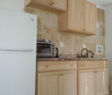 For Lease - 400 Nairn Avenue Unit# (Grdn), Toronto, Ontario - Photo 3