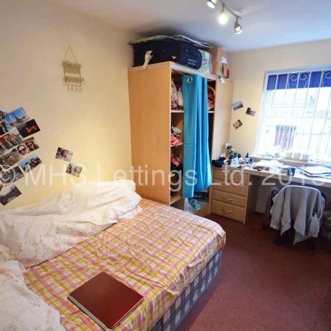 5 Bedroom Ground Floor Flat for rent in Headingley Rise - Photo 1