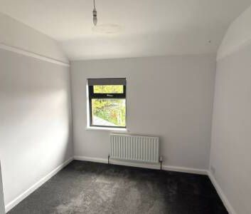 Part Furnished 2 bedroom semi detached - Photo 3