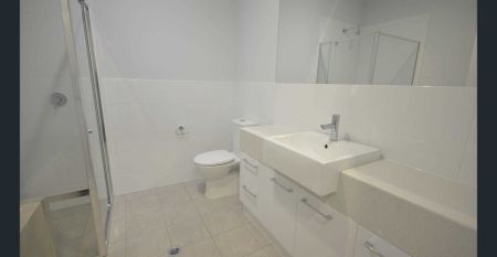 Open the Door to Light and bright family living - Photo 4