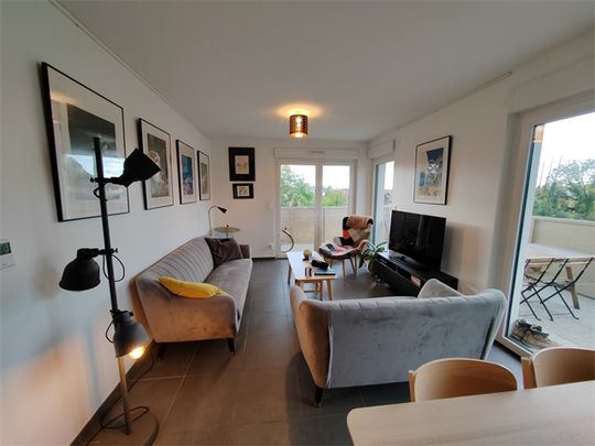 Location Appartement 60.46 M² HUNINGUE 1 040 € - Photo 1