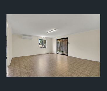 4 Keppel Avenue, Clinton, Qld 4680 - Photo 6